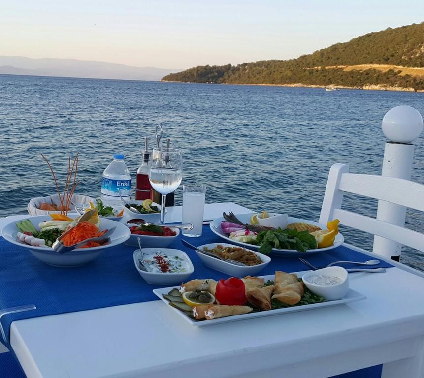Fiko Hotel Golturkbuku Bagian luar foto