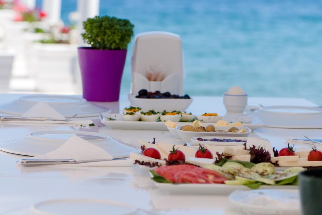 Fiko Hotel Golturkbuku Bagian luar foto