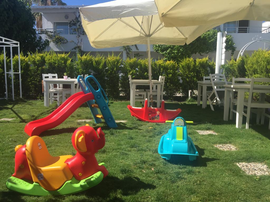 Fiko Hotel Golturkbuku Bagian luar foto