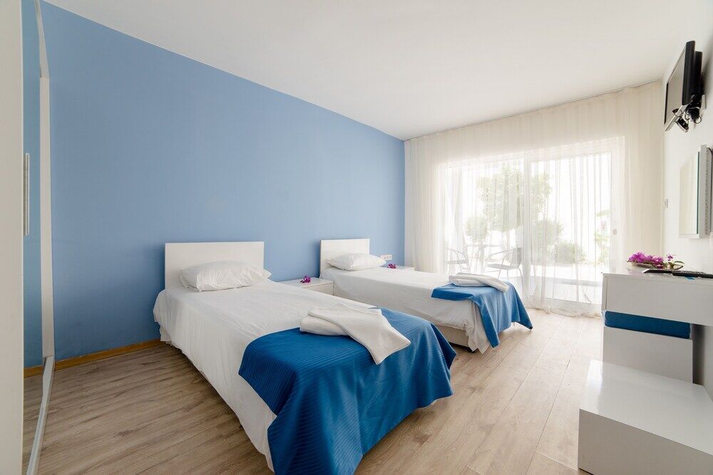 Fiko Hotel Golturkbuku Bagian luar foto